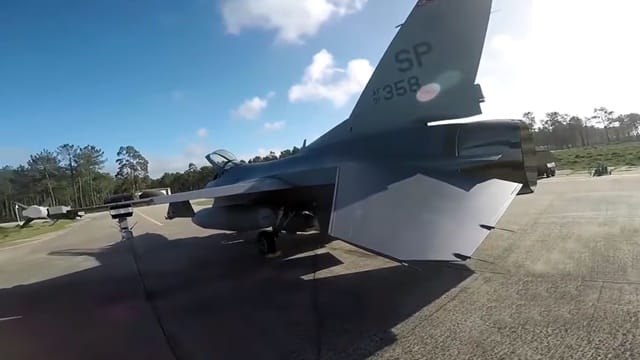 F-16